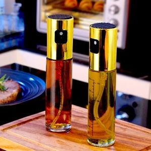 Oil spray containers